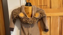 Close-up of Lion's Costumer size 3. Back View