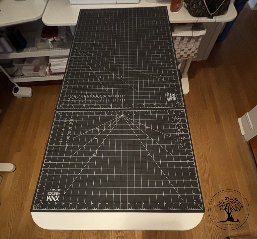 picture of table with cutting mat 